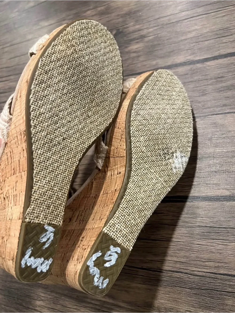 TOMS Cork Wedge Heels Cream Beige Strappy Cross Boho Sandals Women’s 7.5